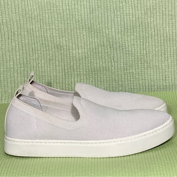 Banana Republic Shoes - Banana Republic Womens Grey Recycled Knit Slip On Casual Sneaker Shoes Sz US6.5M